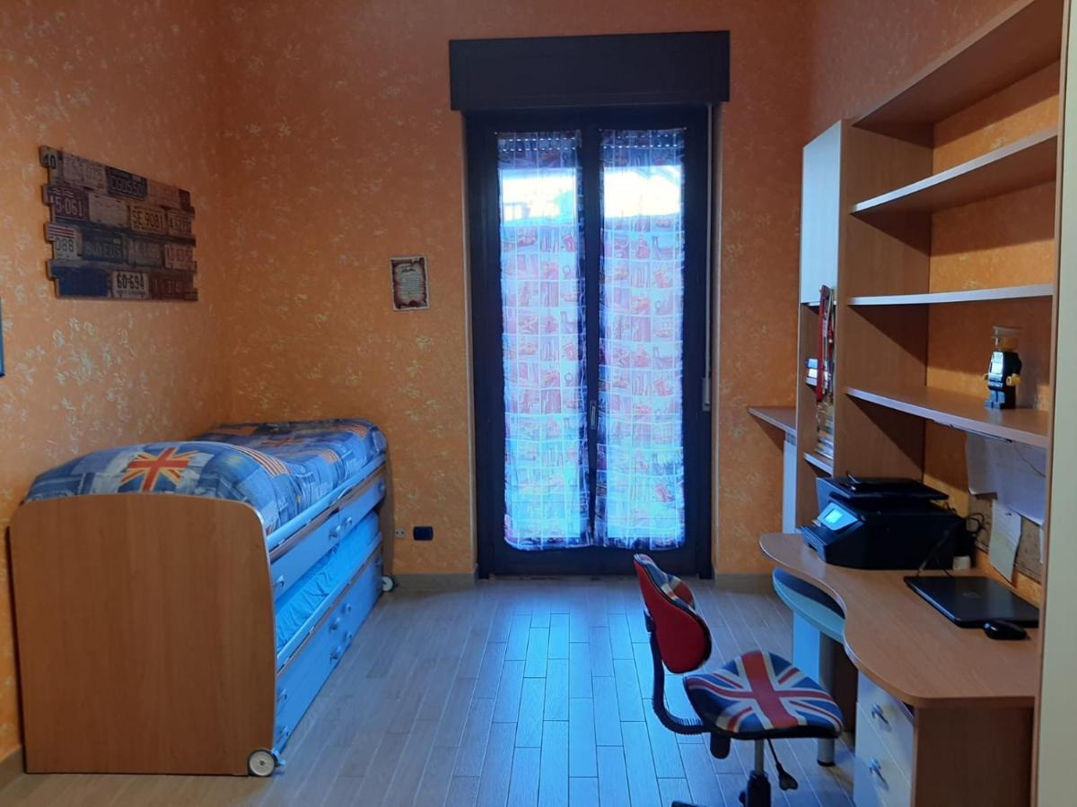 Luxe Apartment Near Milano, Rho Fiera E Mxp Busto Arsizio Dış mekan fotoğraf