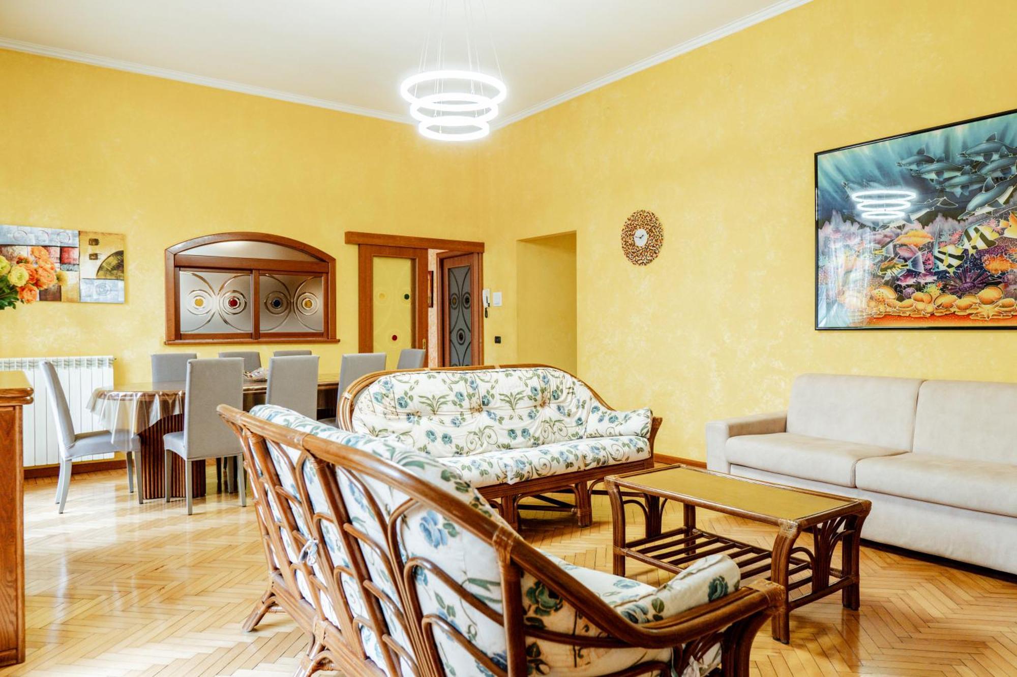 Luxe Apartment Near Milano, Rho Fiera E Mxp Busto Arsizio Dış mekan fotoğraf