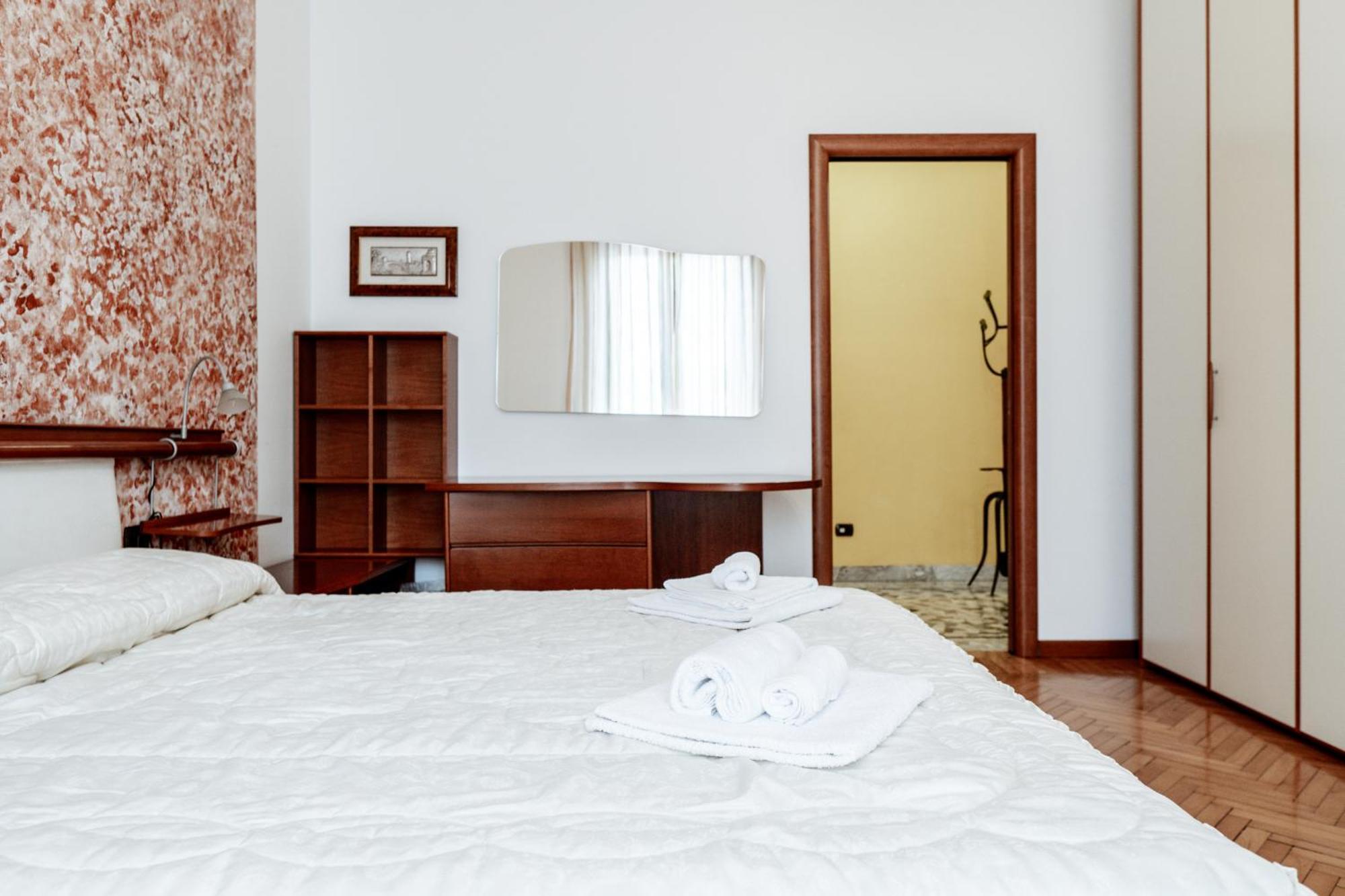 Luxe Apartment Near Milano, Rho Fiera E Mxp Busto Arsizio Dış mekan fotoğraf
